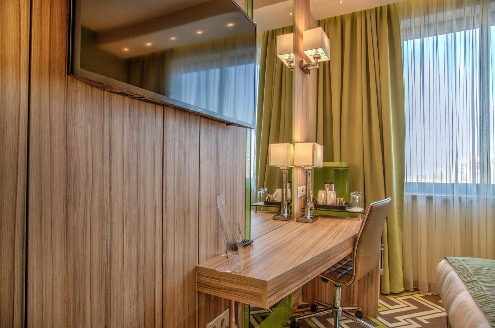 Holiday Inn Plovdiv By Ihg Zewnętrze zdjęcie
