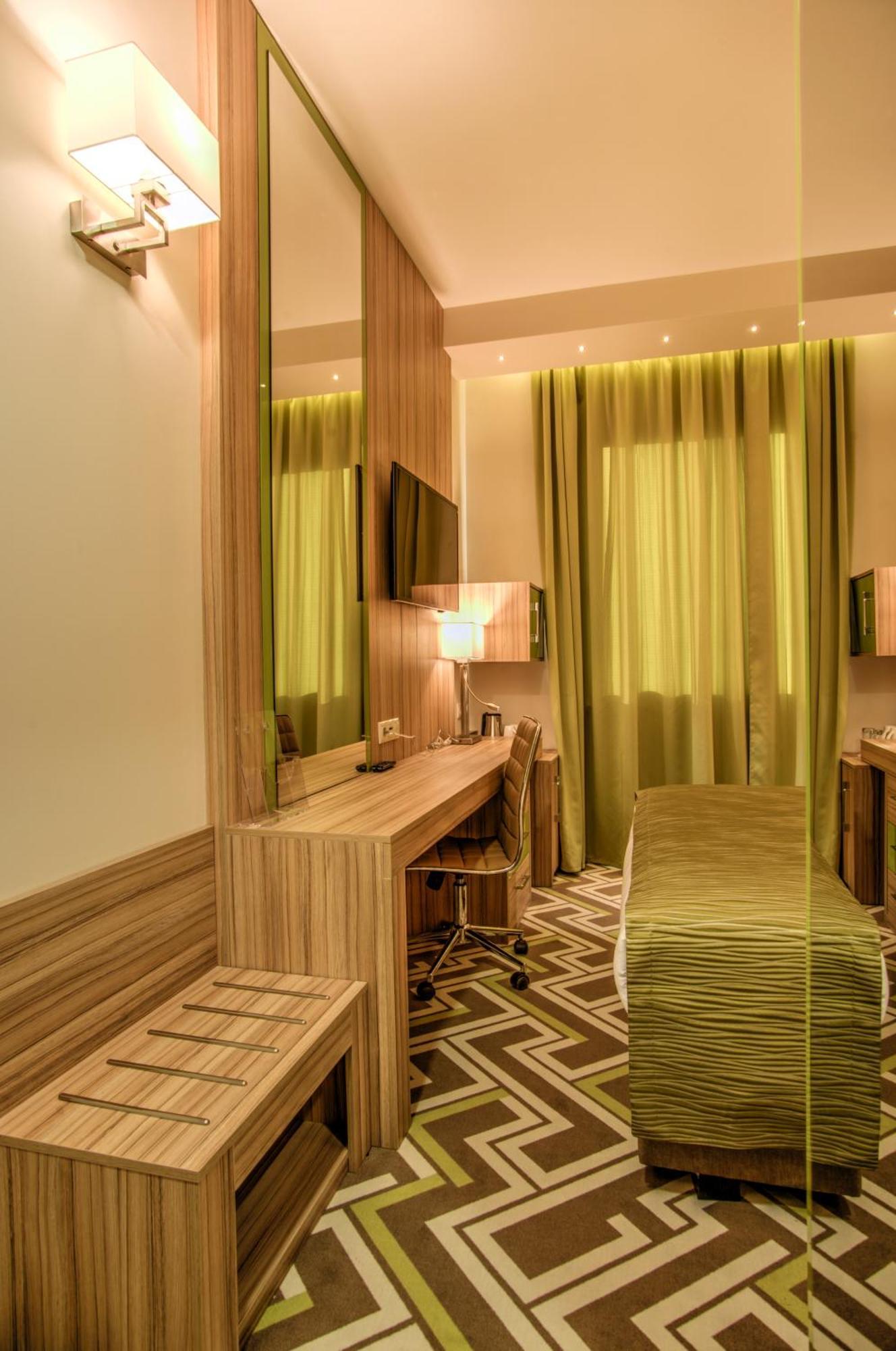 Holiday Inn Plovdiv By Ihg Zewnętrze zdjęcie